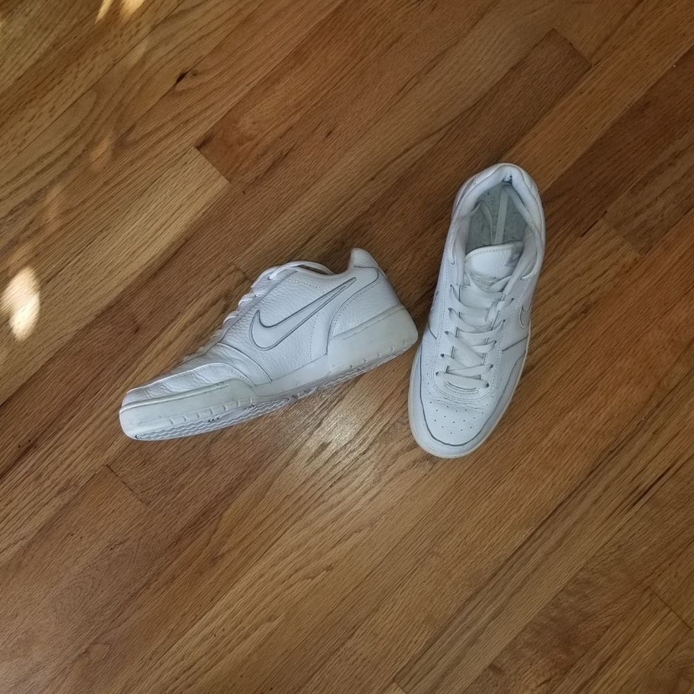 Nike sneakers - Picture 2 of 8
